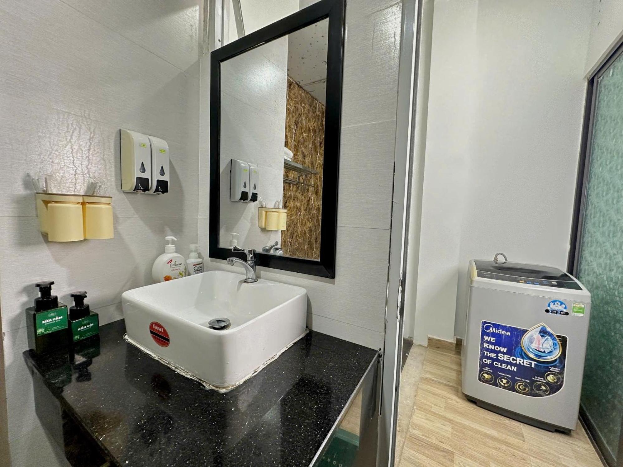 Corgi House Beachstay Danang Exteriör bild